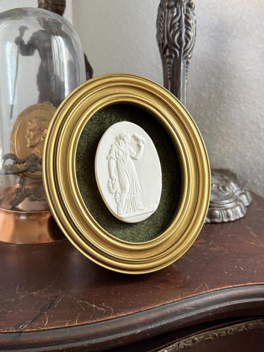 Vintage Style Framed Plaster Cameo Intaglio classical Relief Gold Oval Frame